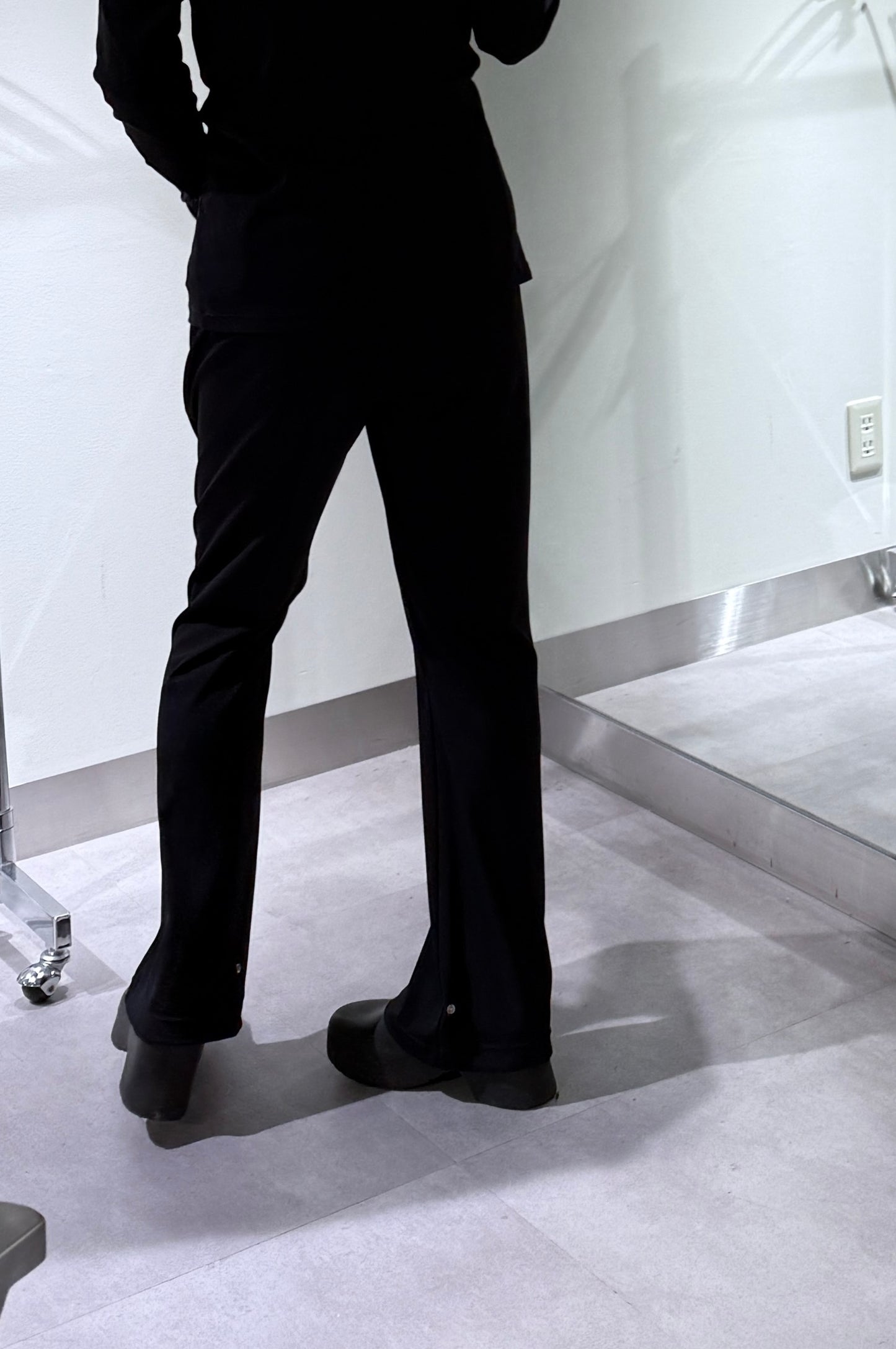 No.30 LOOSE TROUSERS